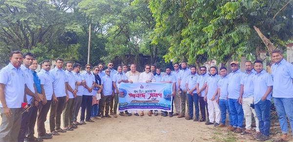 টাঙ্গুয়ার পথে নৌবিহারে যাত্রা করলো বিএমজেএ’র এক ঝাঁক সদস্য