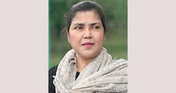 প্রবাসী নয়, দেশি ফুটবলারই তৈরি করতে চান কিরণ