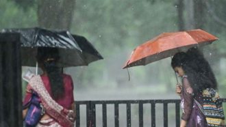 সারা দেশে বজ্রবৃষ্টির আভাস