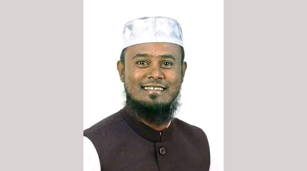 ইউপি চেয়ারম্যান আলমগীর গ্রেফতারে সোস্যাল মিডিয়ায় সমালোচনার ঝড়